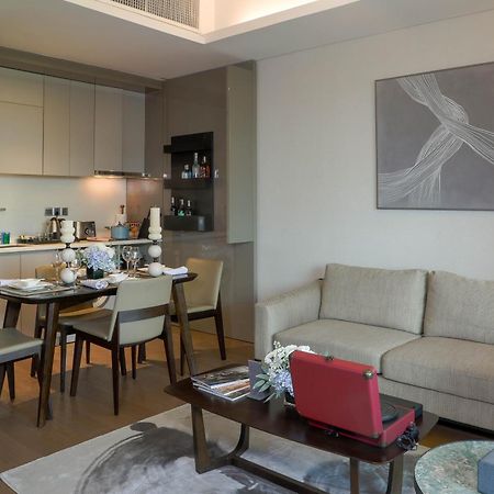 Отель Oakwood Makati Avenue Макати Экстерьер фото