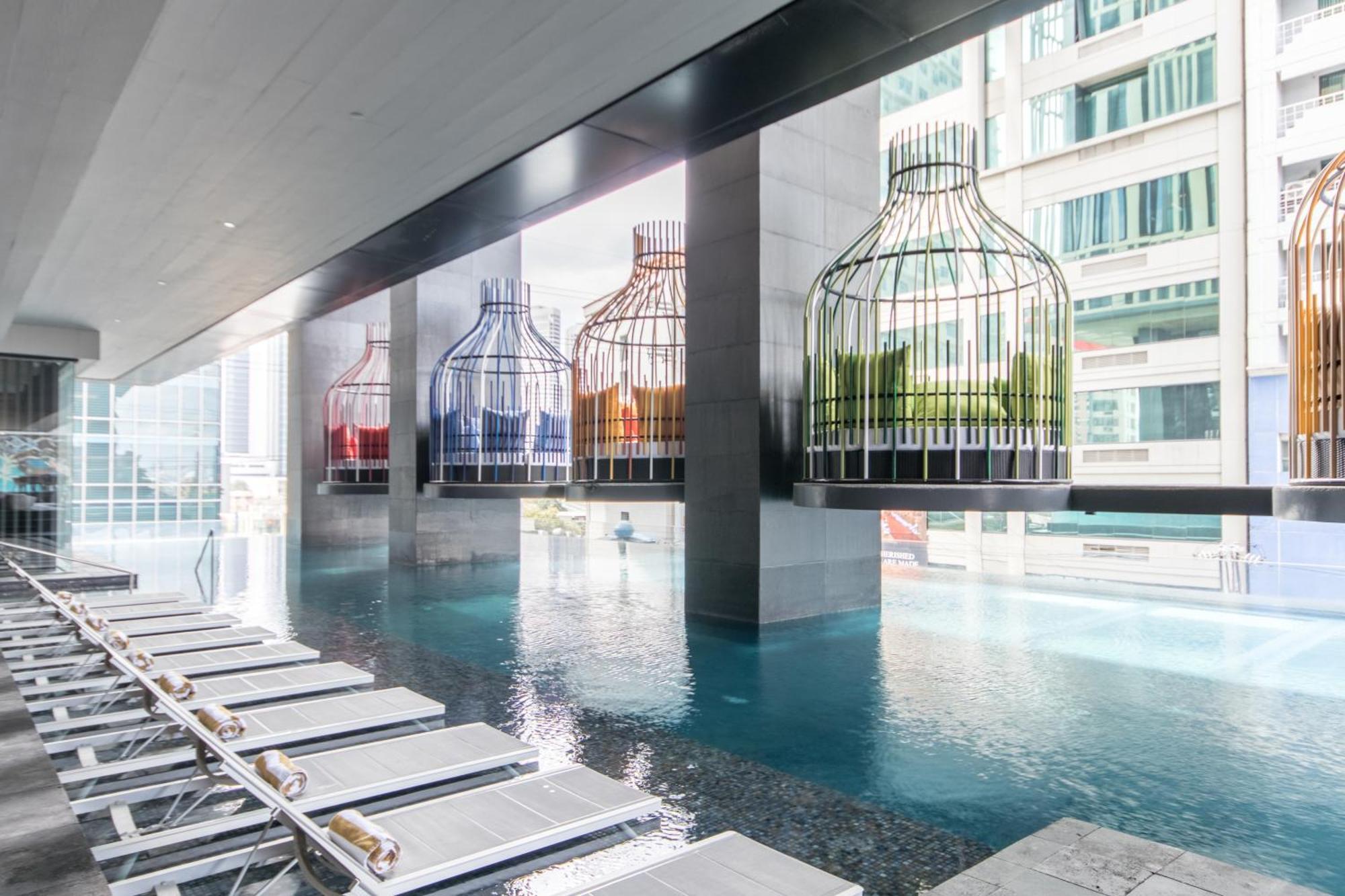 Отель Oakwood Makati Avenue Макати Экстерьер фото