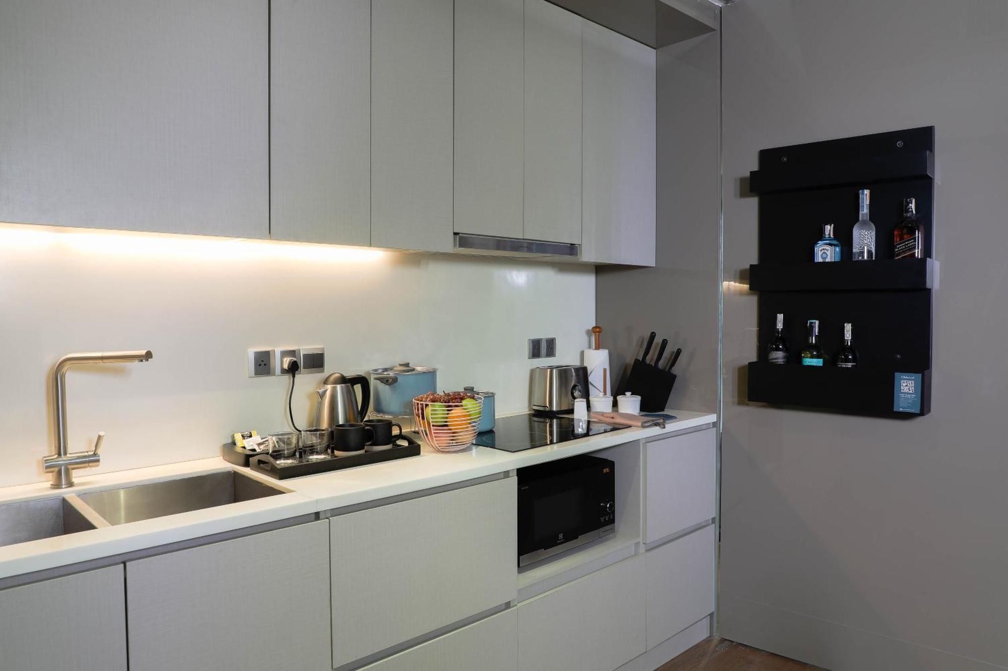 Отель Oakwood Makati Avenue Макати Экстерьер фото